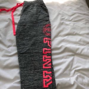 vs pink women’s xs slim sweats